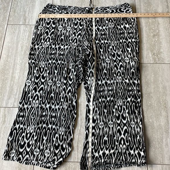 INC Plus Tribe DC mid rise wide leg black & white print pants for women 4X - Picture 2 of 10